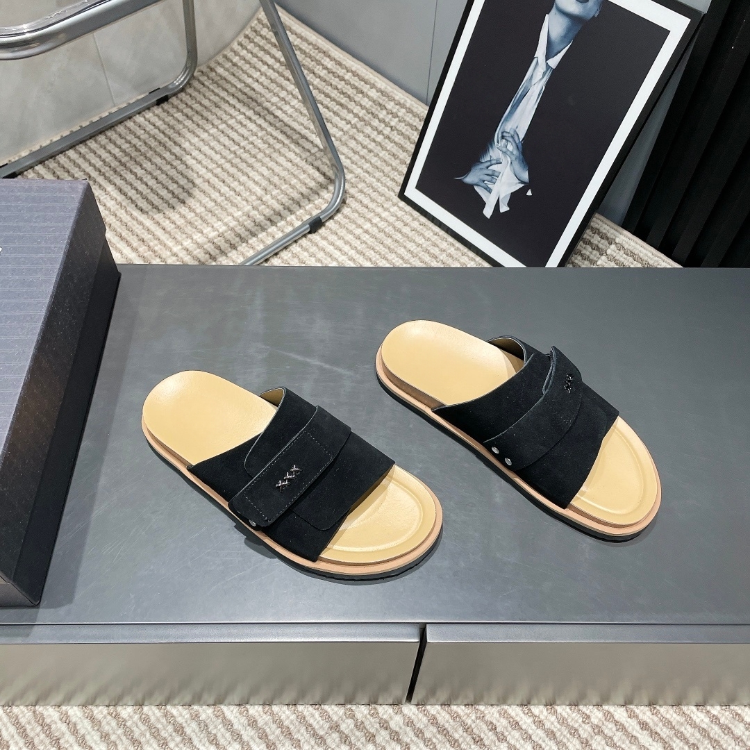 Ethnic Fashion House - Holiday Gifts Handmade Leather Slippers Luxury