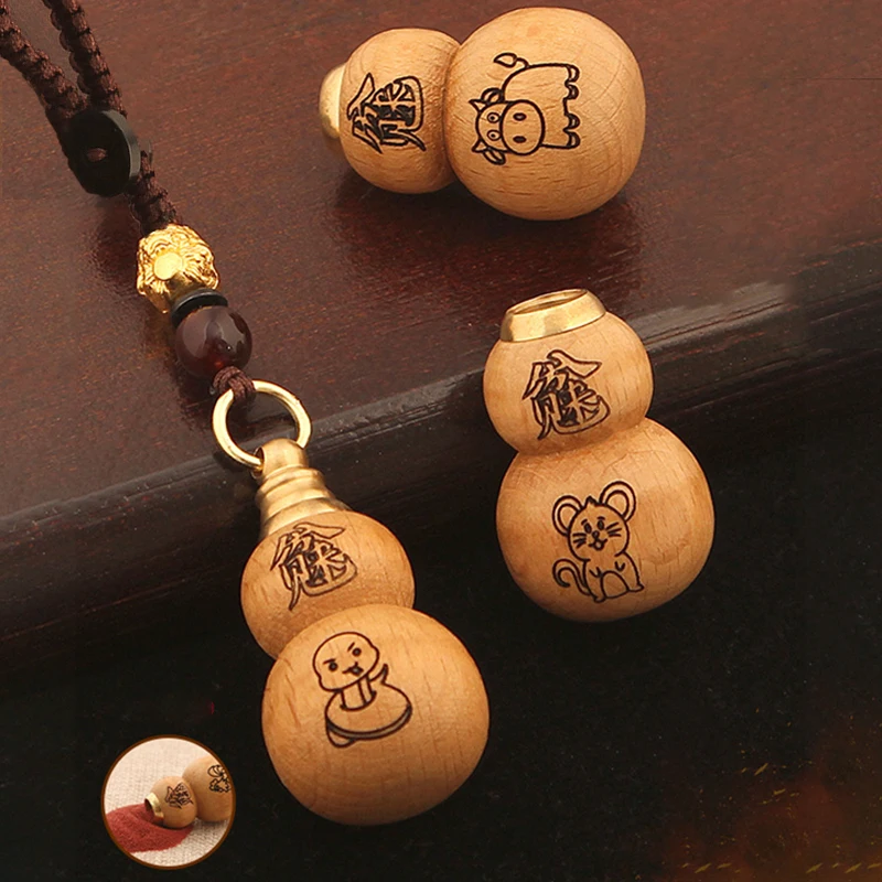 Ethnic Fashion House - Fashion Chinese Ethnic Zodiac Gourd Keychain
