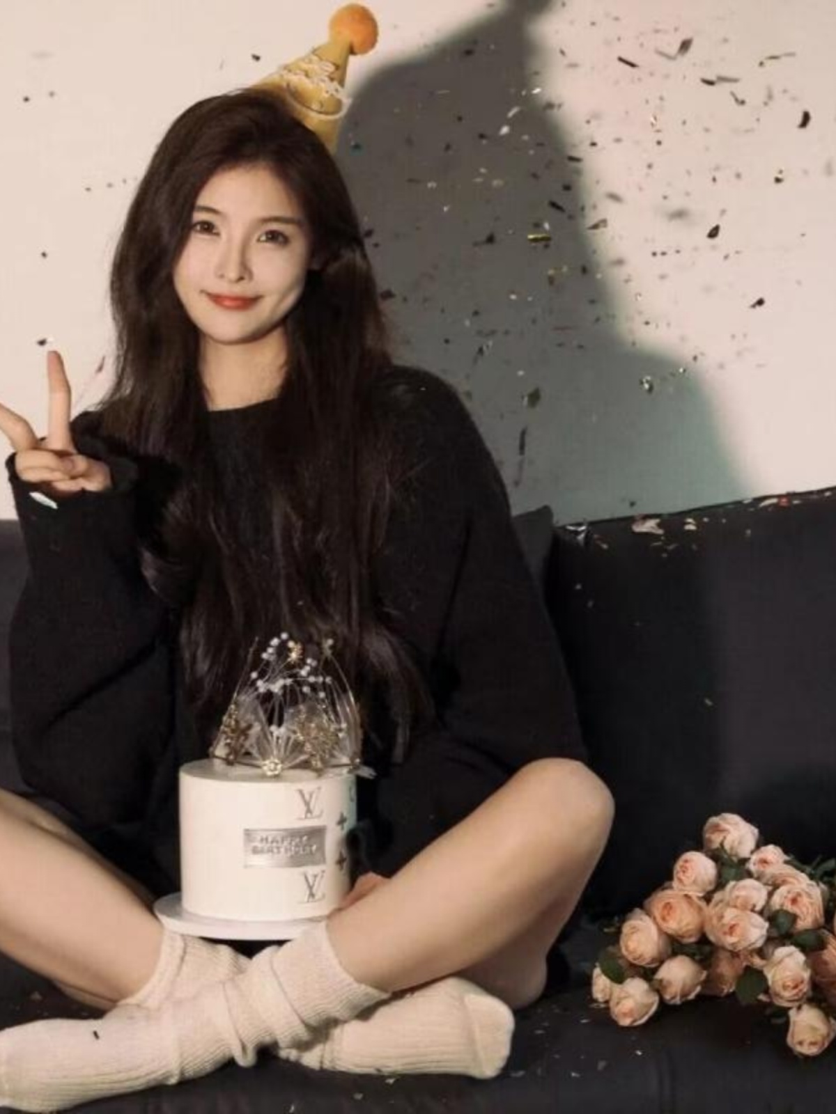 Black Mid-Length Sweater Art P - Ethnic Clothing & Online Fashion Store Khaadi Pk บทวิจารณ์และราคา